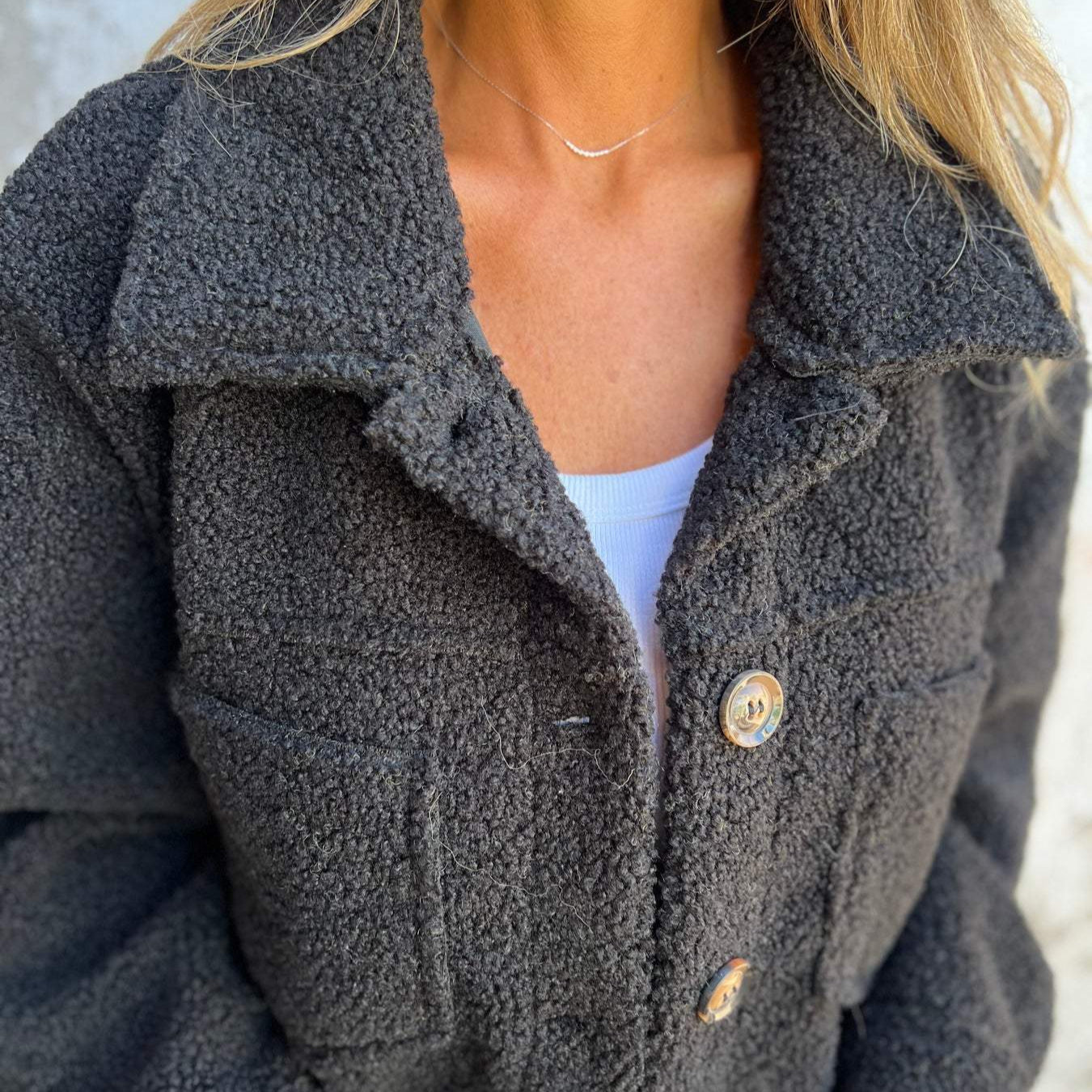 Baxia™ – Veste Luxueuse en Fourrure